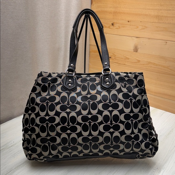 VTG Coach Ashley Signature Classic Black and Gray Monogram Carryall - Picture 4 of 17